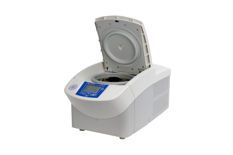 sigma-1-16k-refrigerated-microcentrifuge-open